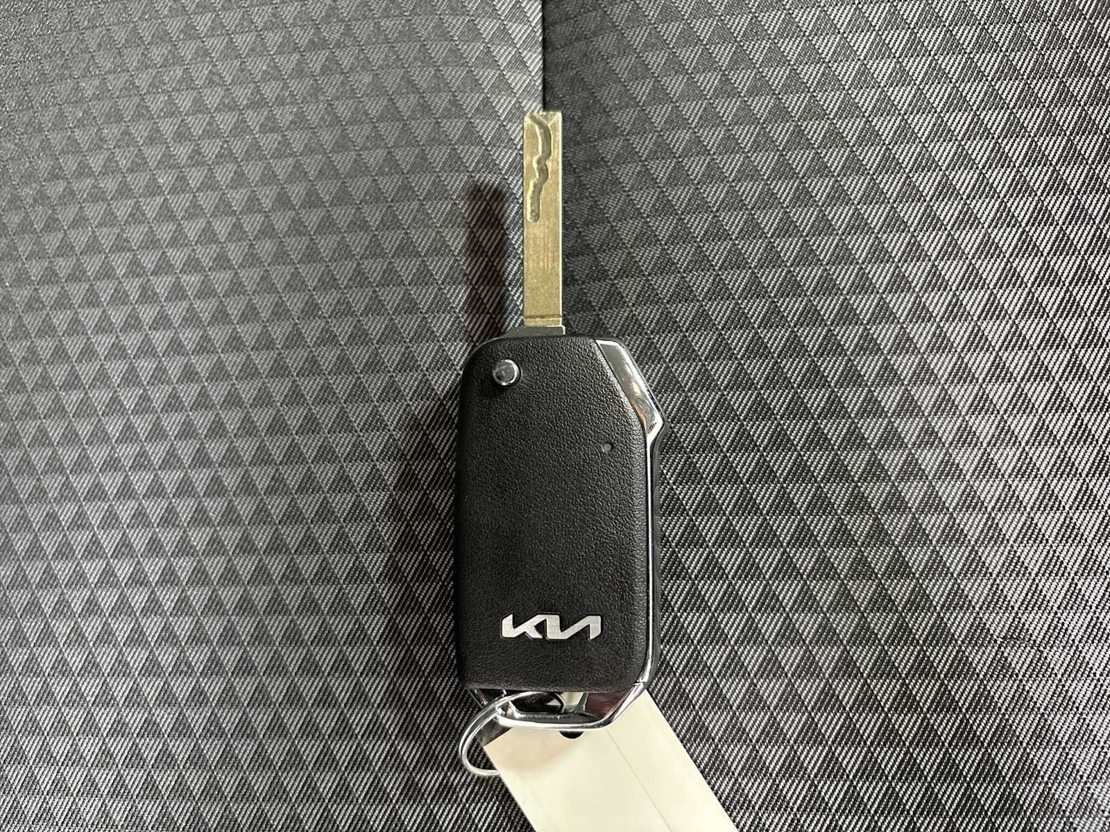 Used 2024 Kia Soul LX w/ Option Group 015 FWD image 30