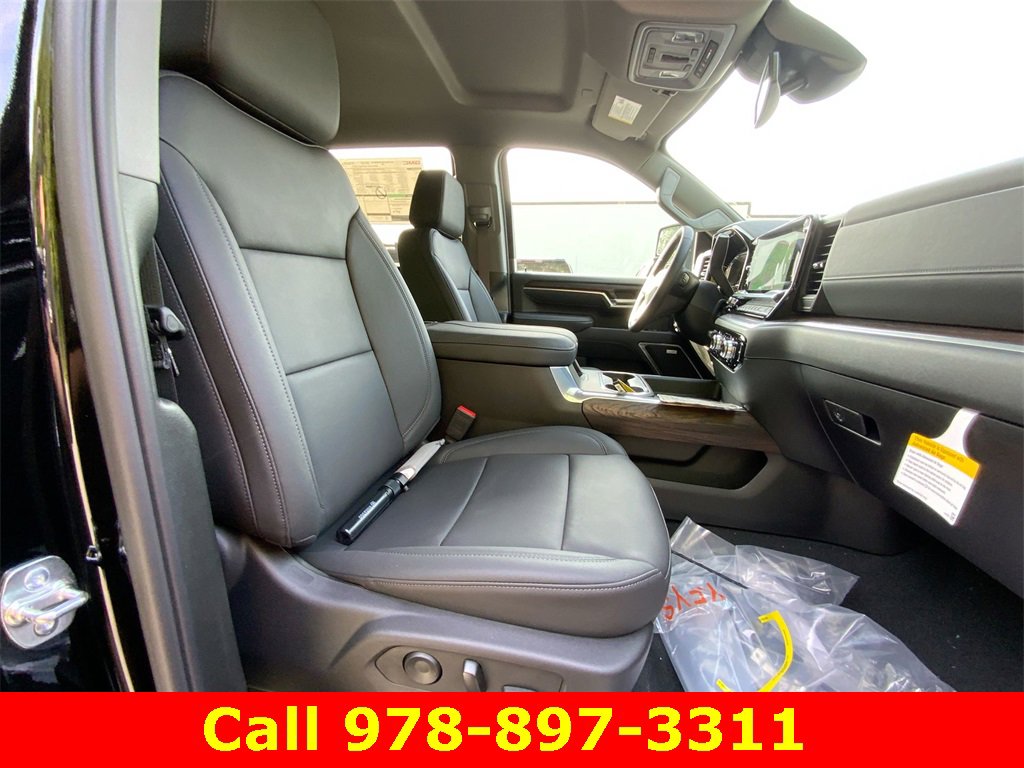 New 2025 GMC Sierra 2500 SLT w/ SLT Convenience Package image 27