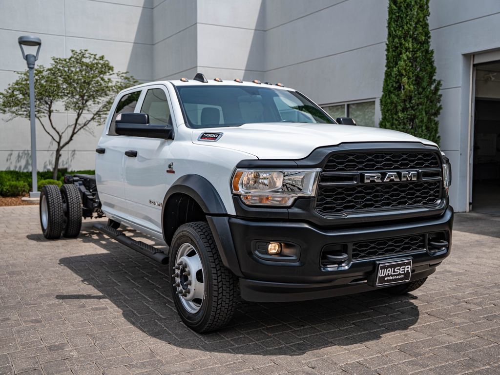 Used 2022 RAM 5500 Tradesman w/ Max Tow Package RWD image 3