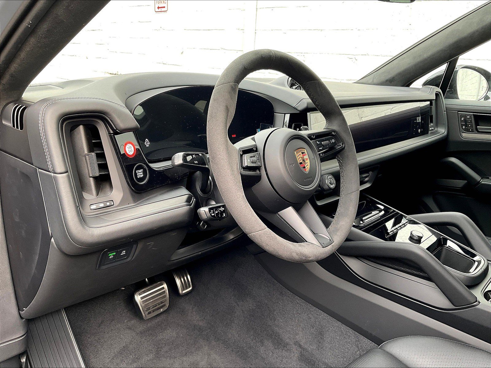 New 2026 Porsche Cayenne GTS image 4