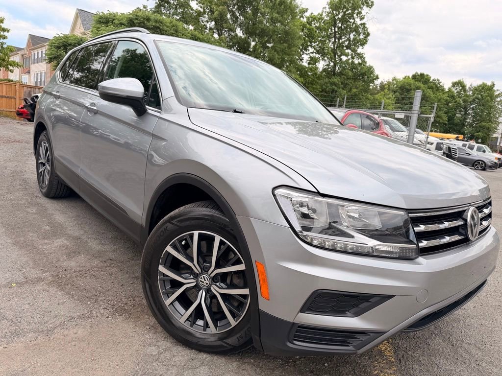 Used 2019 Volkswagen Tiguan SE AWD/4WD image 1