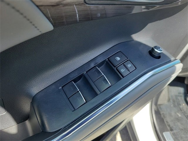 Used 2022 Toyota Highlander Limited image 13