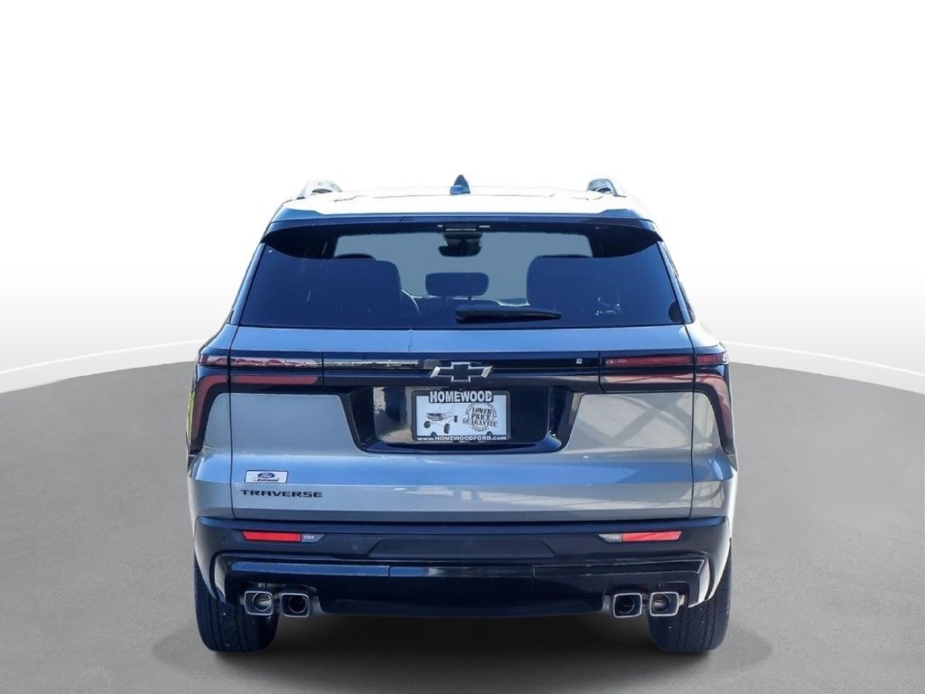 Used 2026 Chevrolet Traverse LT w/ Midnight/Sport Edition FWD image 7
