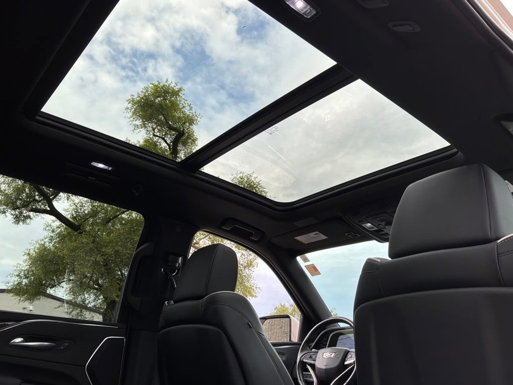 Used 2021 Cadillac Escalade ESV Premium Luxury AWD/4WD image 33