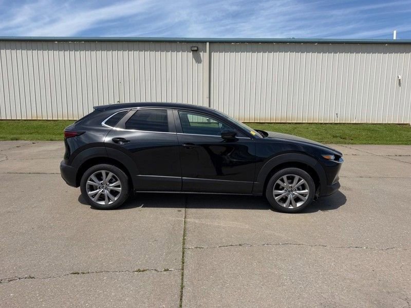 Used 2022 MAZDA CX-30 AWD 2.5 S w/ Select Package image 2