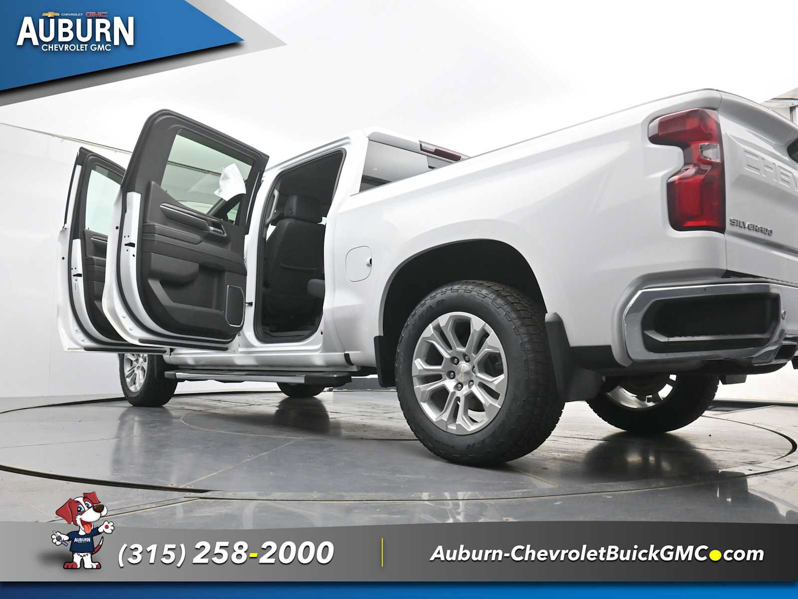 Used 2023 Chevrolet Silverado 1500 LTZ AWD/4WD image 39