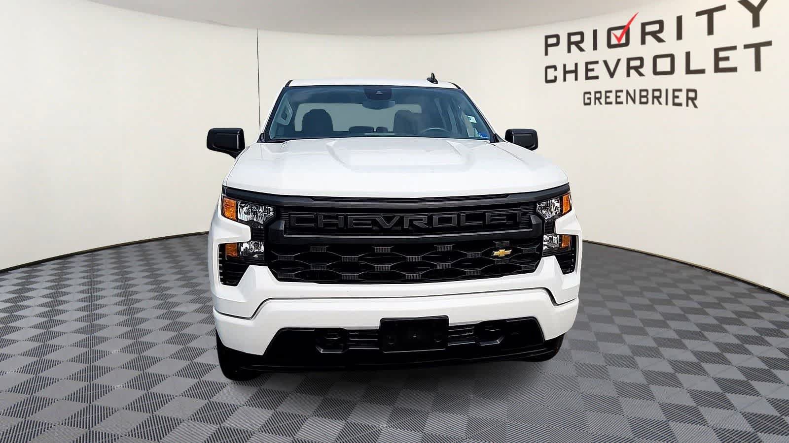 Used 2026 Chevrolet Silverado 1500 Custom AWD/4WD image 3