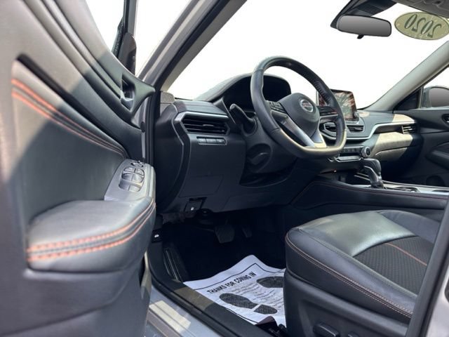 Used 2020 Nissan Altima 2.5 SR w/ Premium Package AWD/4WD image 8