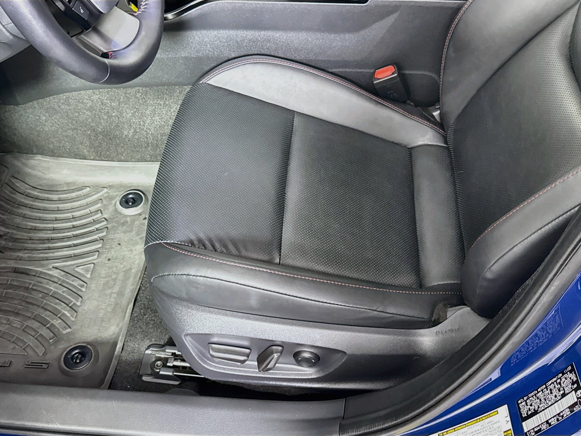 Certified 2024 Toyota Prius Prime FWD image 21