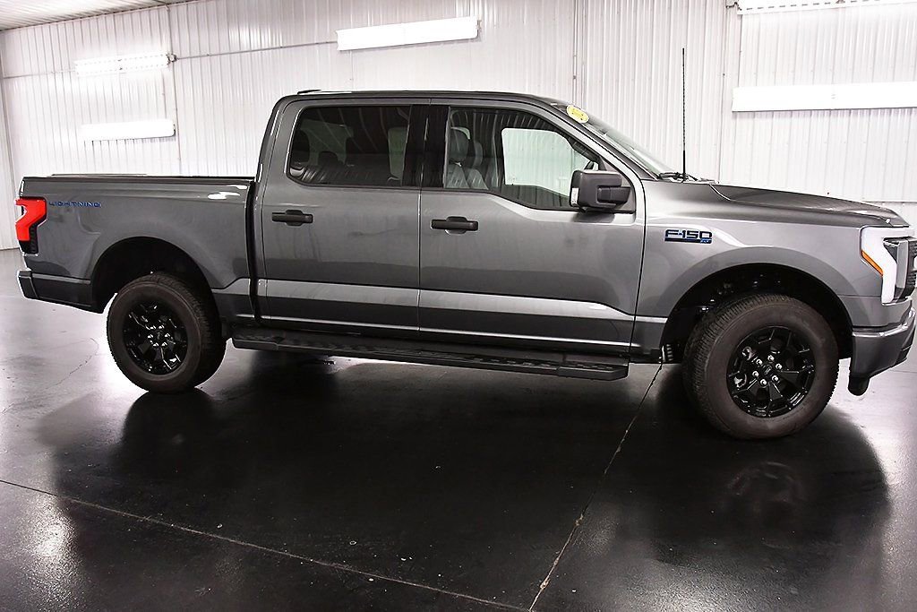 Used 2025 Ford F150 Lightning XLT image 9