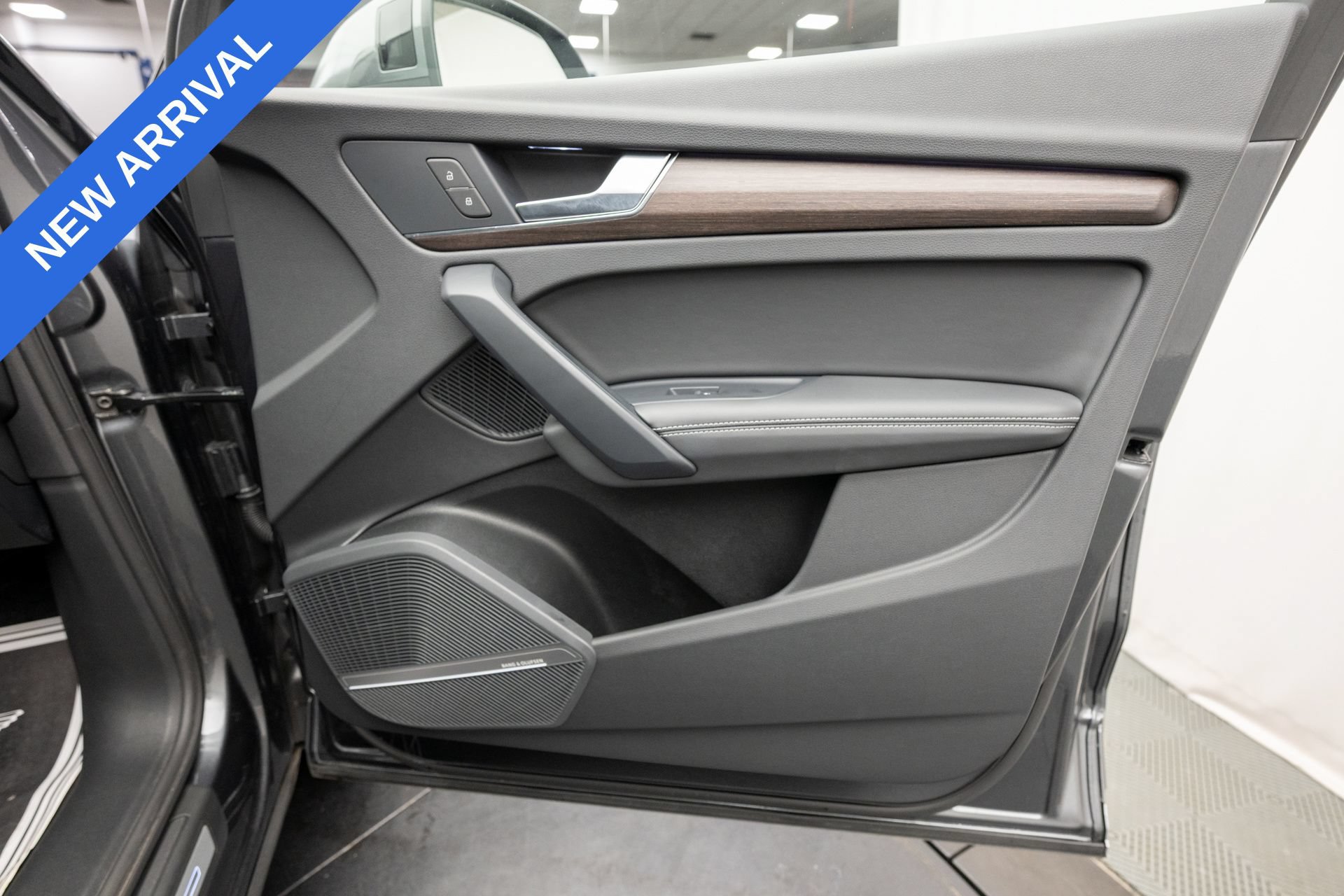 Used 2023 Audi Q5 2.0T Prestige AWD/4WD image 28