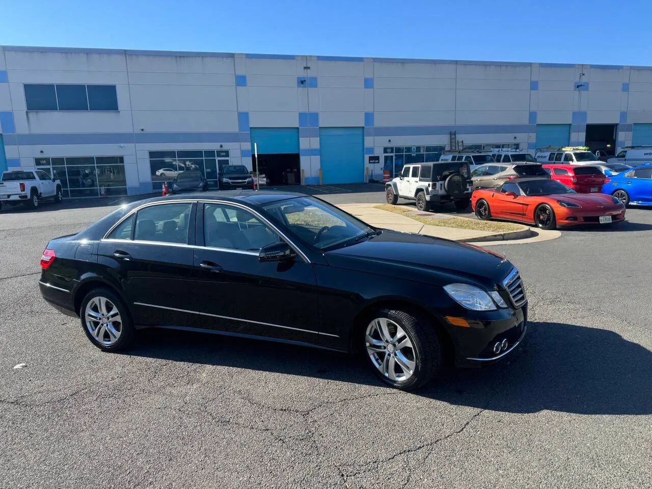 Used 2010 Mercedes-Benz E 350 4MATIC Sedan image 26