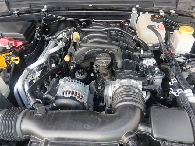Used 2023 Jeep Gladiator Sport AWD/4WD image 45