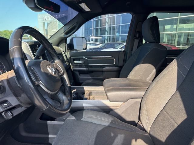 Used 2021 RAM 2500 Big Horn w/ Night Edition image 9