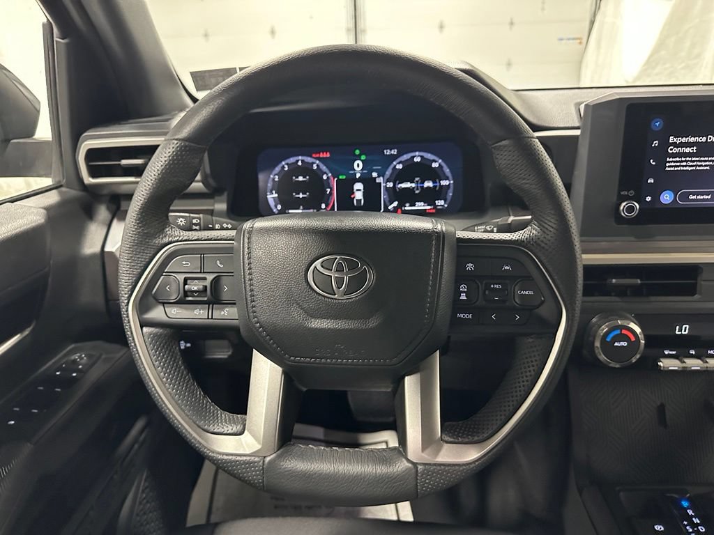 Used 2026 Toyota Tacoma TRD Off-Road AWD/4WD image 18