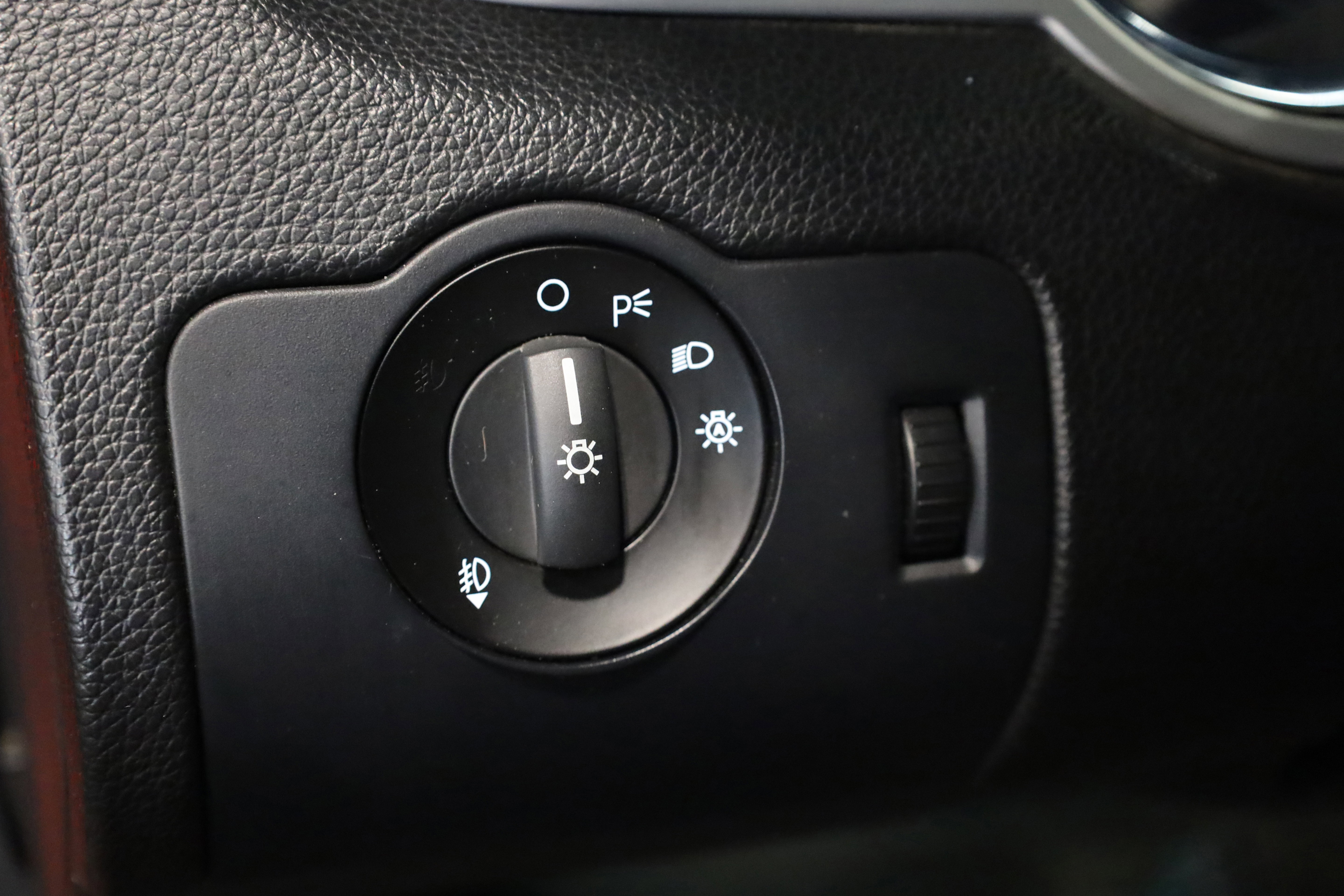 Used 2014 Ford Mustang GT Premium image 19