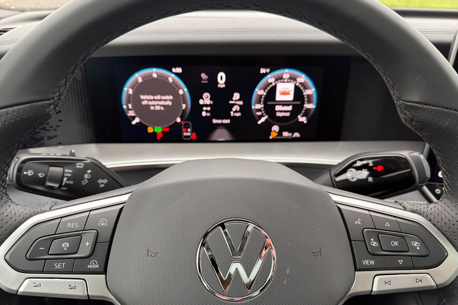 New 2026 Volkswagen Tiguan SE R-Line AWD/4WD image 22