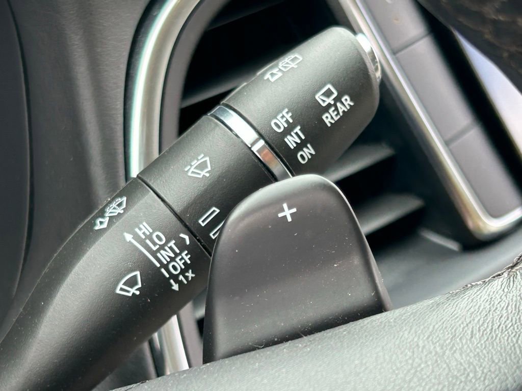 Used 2023 Buick Enclave Essence w/ Experience Buick Package image 24