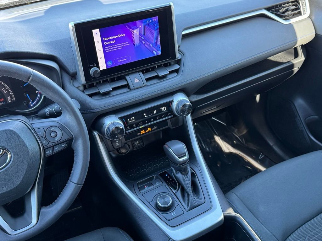 Used 2023 Toyota RAV4 SE image 28