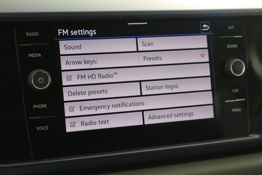 Used 2022 Volkswagen Taos SE image 24