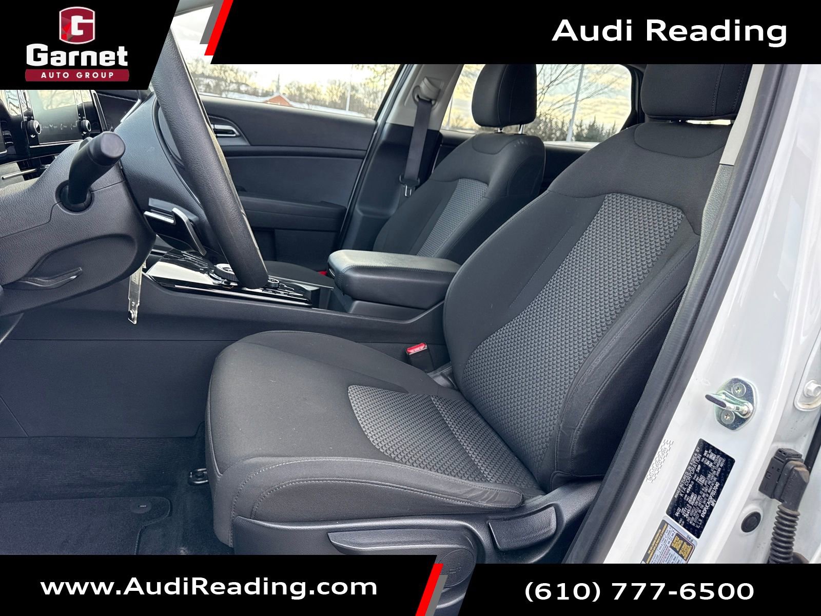 Used 2023 Kia Sportage LX image 9