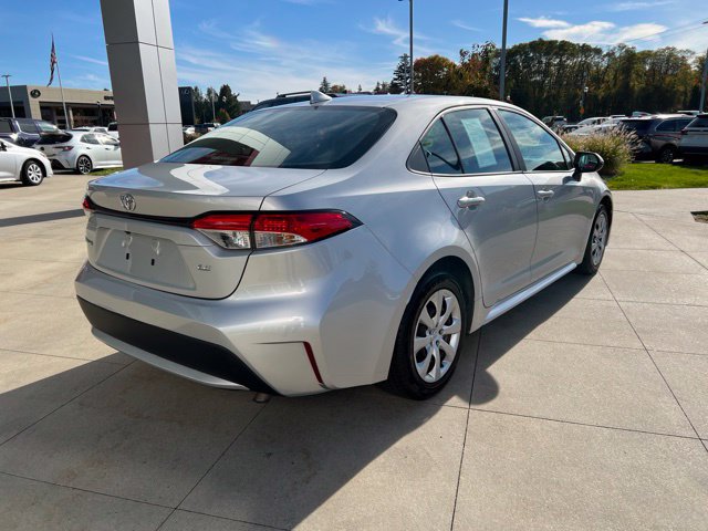 Used 2021 Toyota Corolla LE w/ Carpet Mat Package (TMS) FWD image 7