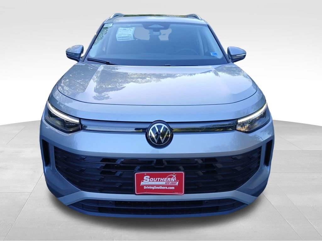 New 2026 Volkswagen Tiguan SE image 8