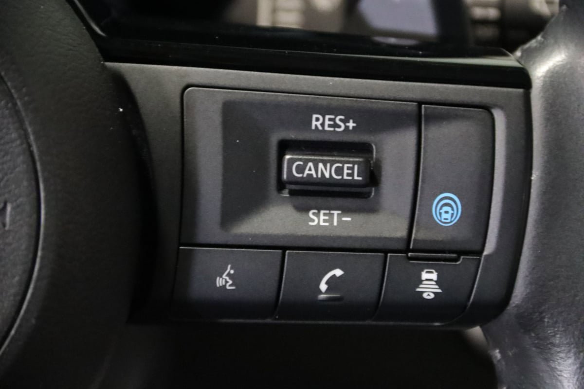 Used 2023 Nissan Rogue SL image 13