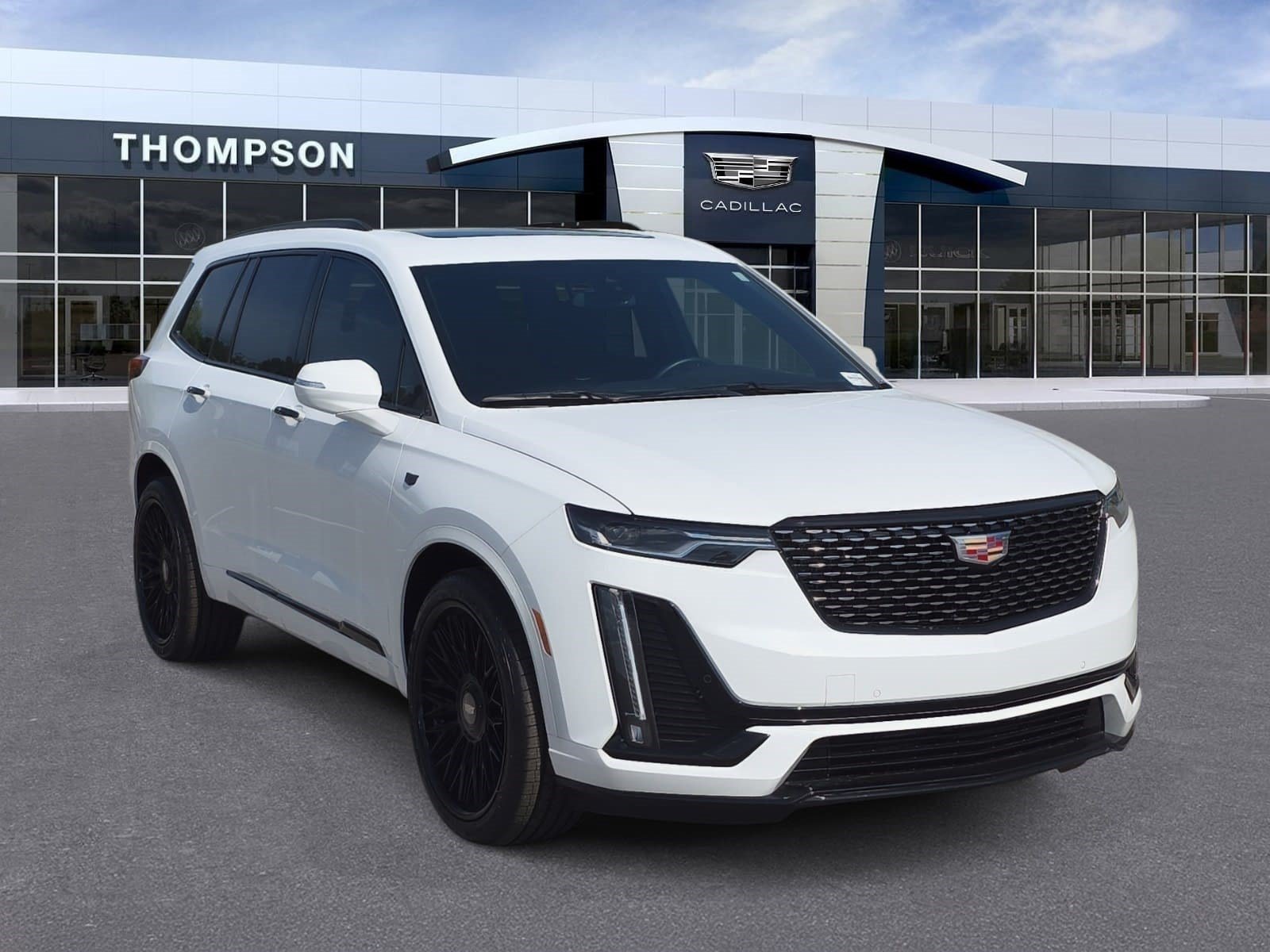 New 2025 Cadillac XT6 Luxury FWD image 1