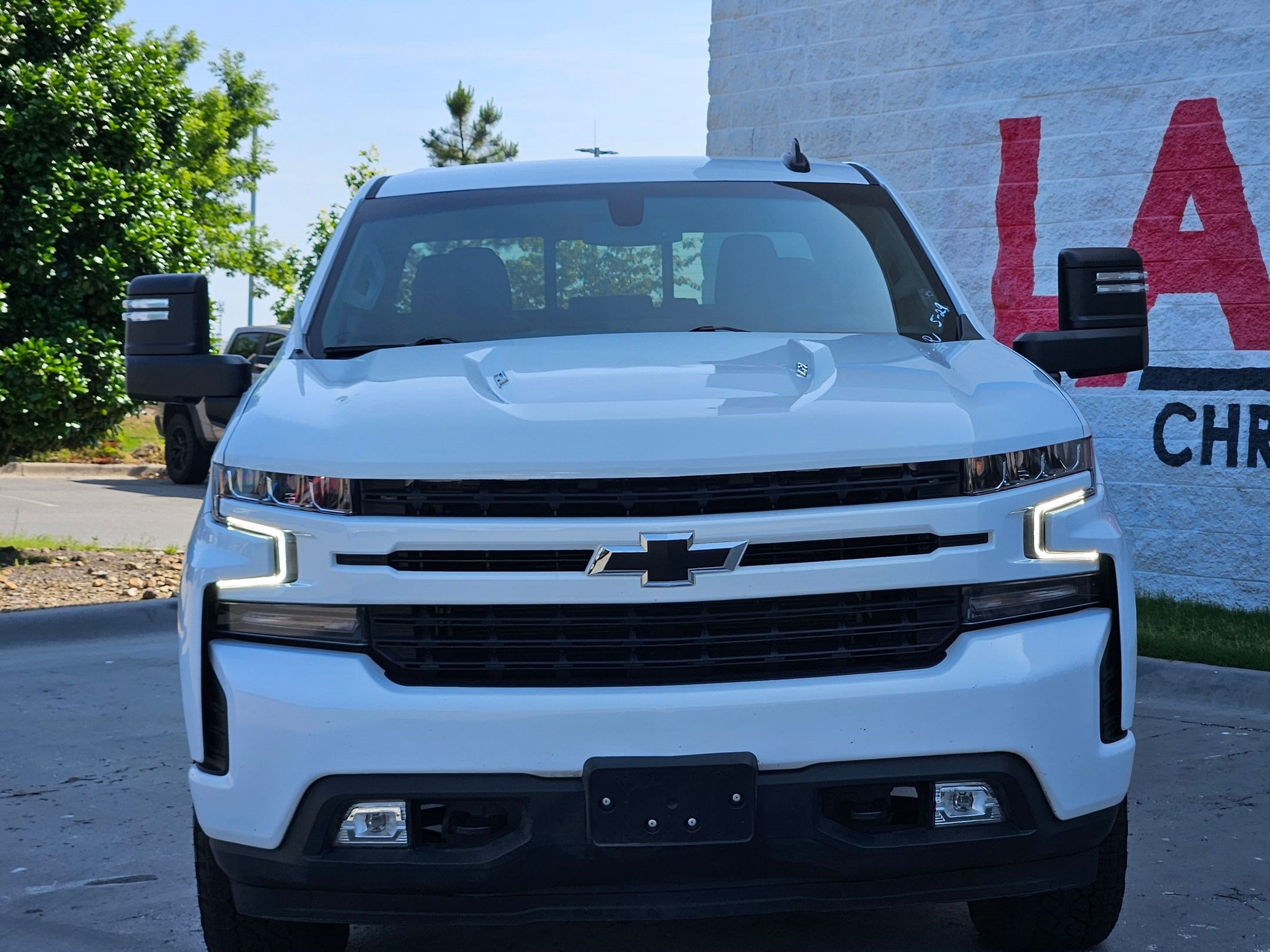 Used 2021 Chevrolet Silverado 1500 RST AWD/4WD image 2