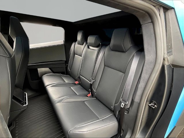 Used 2024 Tesla Cybertruck AWD Crew Cab image 23