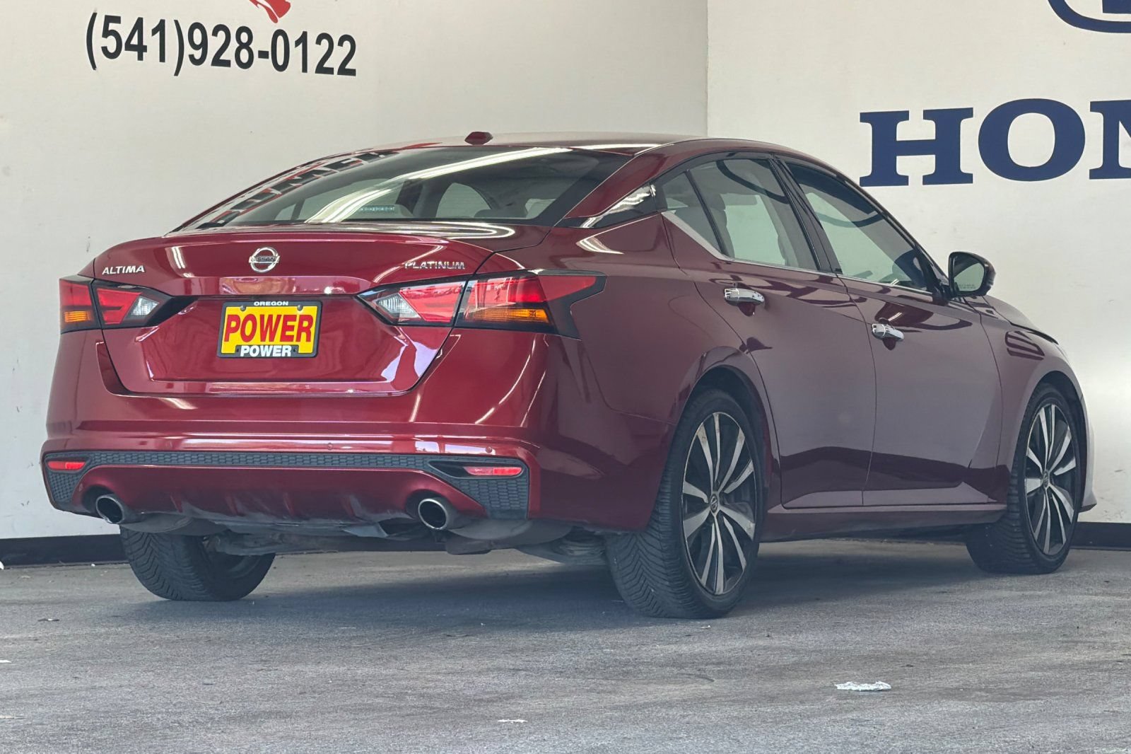 Used 2019 Nissan Altima 2.5 Platinum FWD image 3
