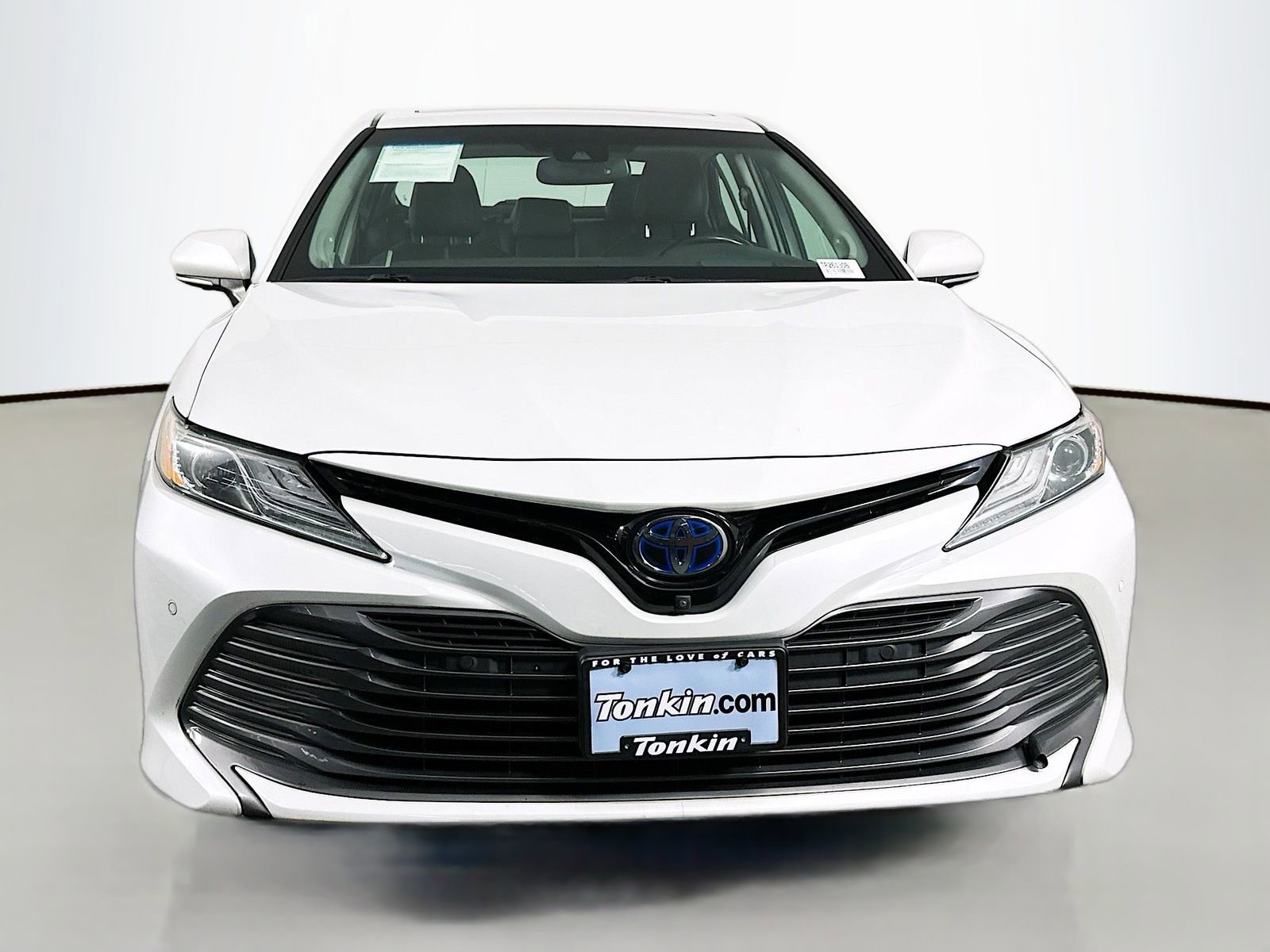 Used 2018 Toyota Camry XLE w/ Audio Package FWD image 2