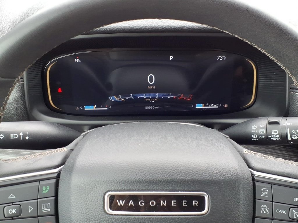 Used 2024 Jeep Wagoneer L Series II w/ Flexible Seating Group AWD/4WD image 22