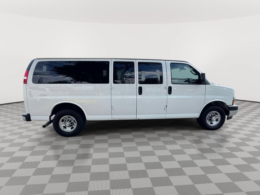 Used 2019 Chevrolet Express 3500 LT w/ LT Preferred Equipment Group RWD image 7