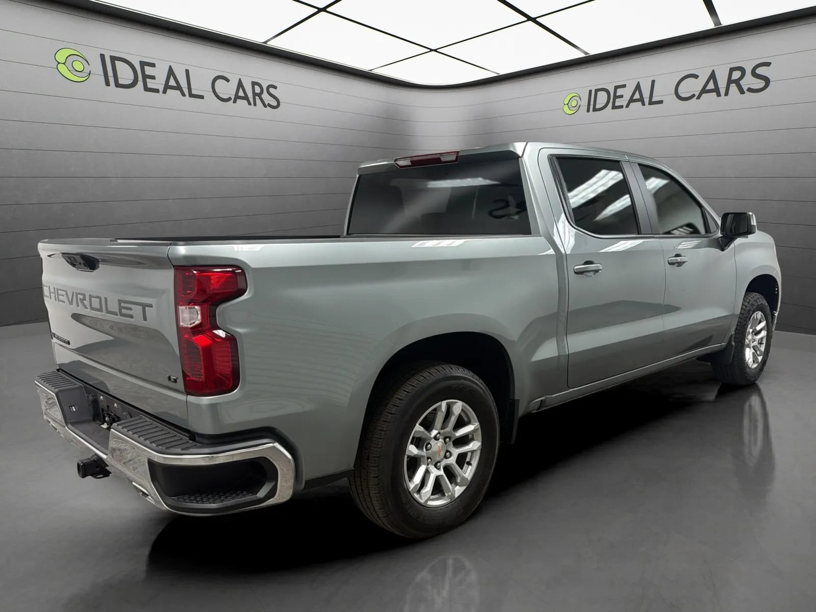 Used 2026 Chevrolet Silverado 1500 LT AWD/4WD image 5
