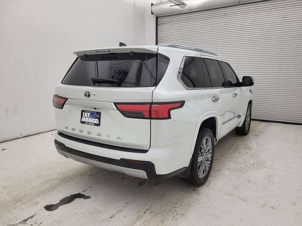 Used 2024 Toyota Sequoia Capstone image 27