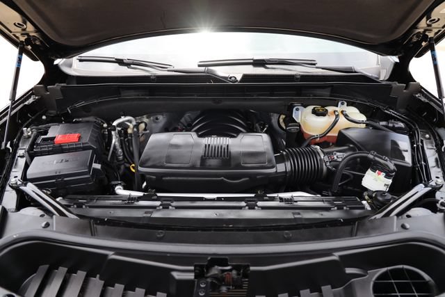 Used 2025 GMC Yukon AT4 AWD/4WD image 32