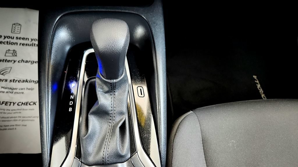 Certified 2023 Toyota Corolla LE FWD image 31