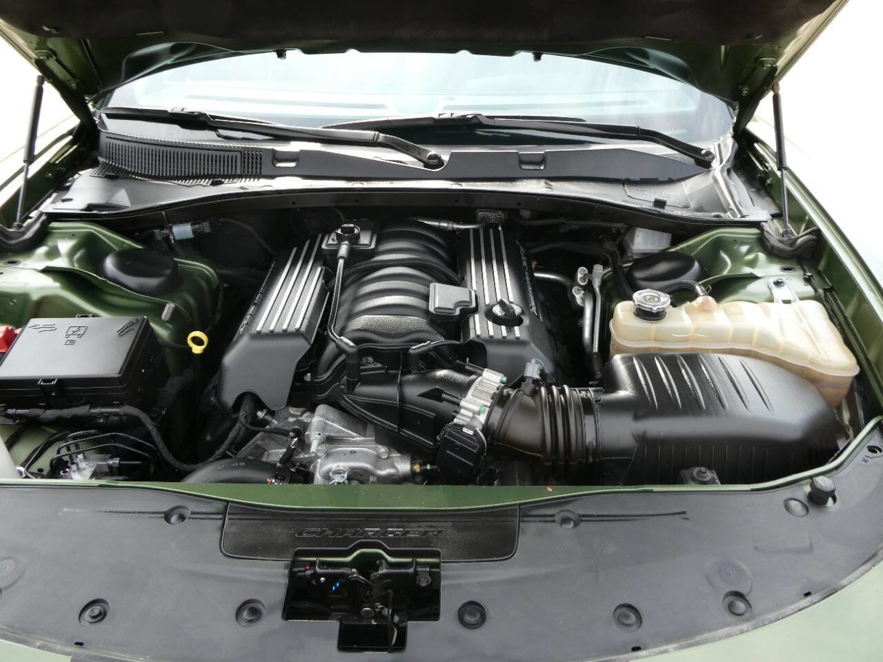 Used 2020 Dodge Charger Scat Pack w/ Navigation & Travel Group RWD image 26