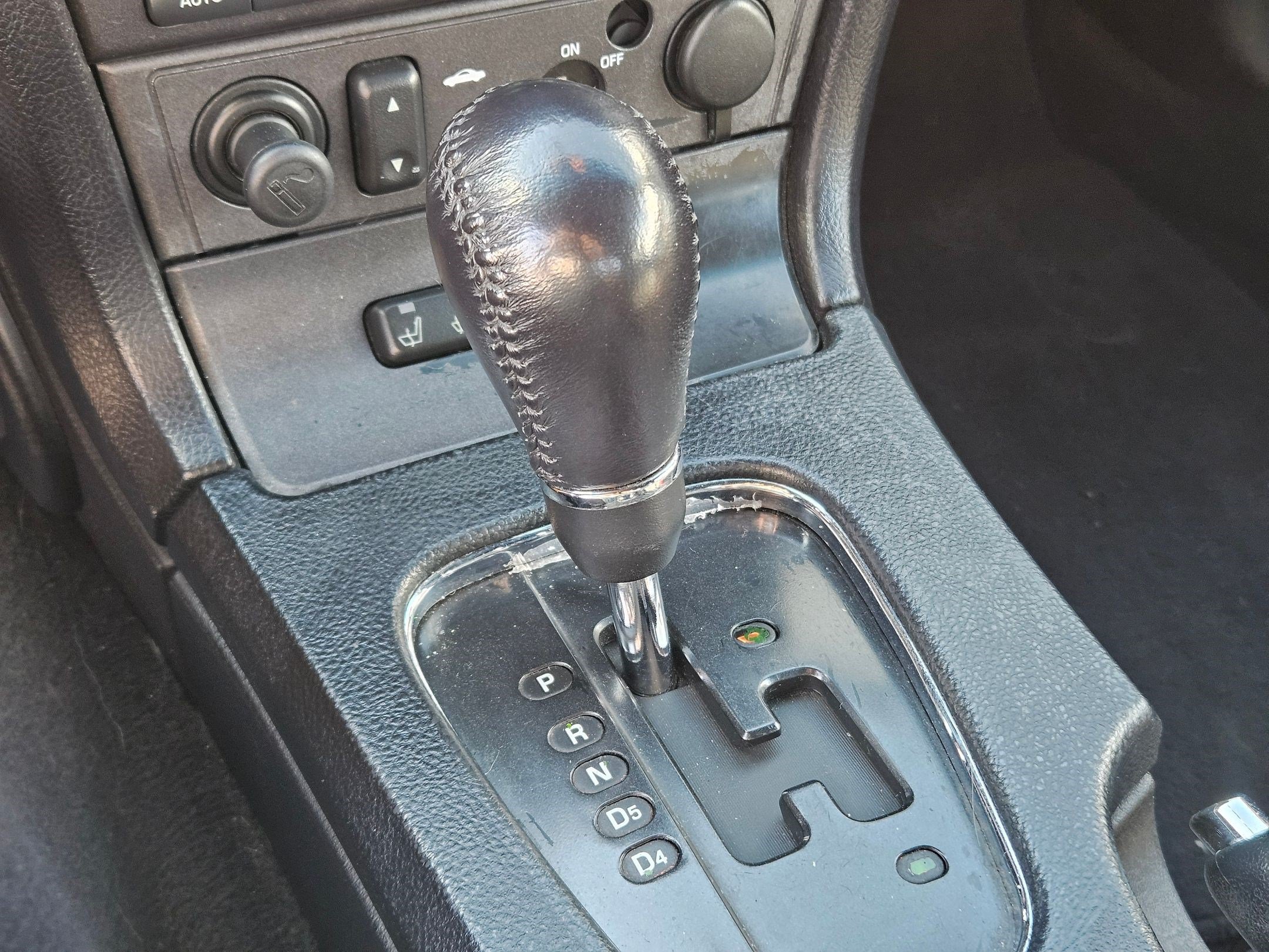 Used 2003 Ford Thunderbird RWD image 24