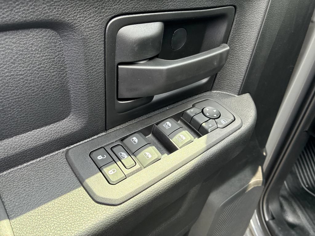 New 2026 RAM 3500 Tradesman w/ Chrome Appearance Group A AWD/4WD image 5