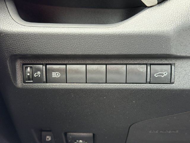 Certified 2023 Toyota RAV4 XLE Premium AWD/4WD image 21