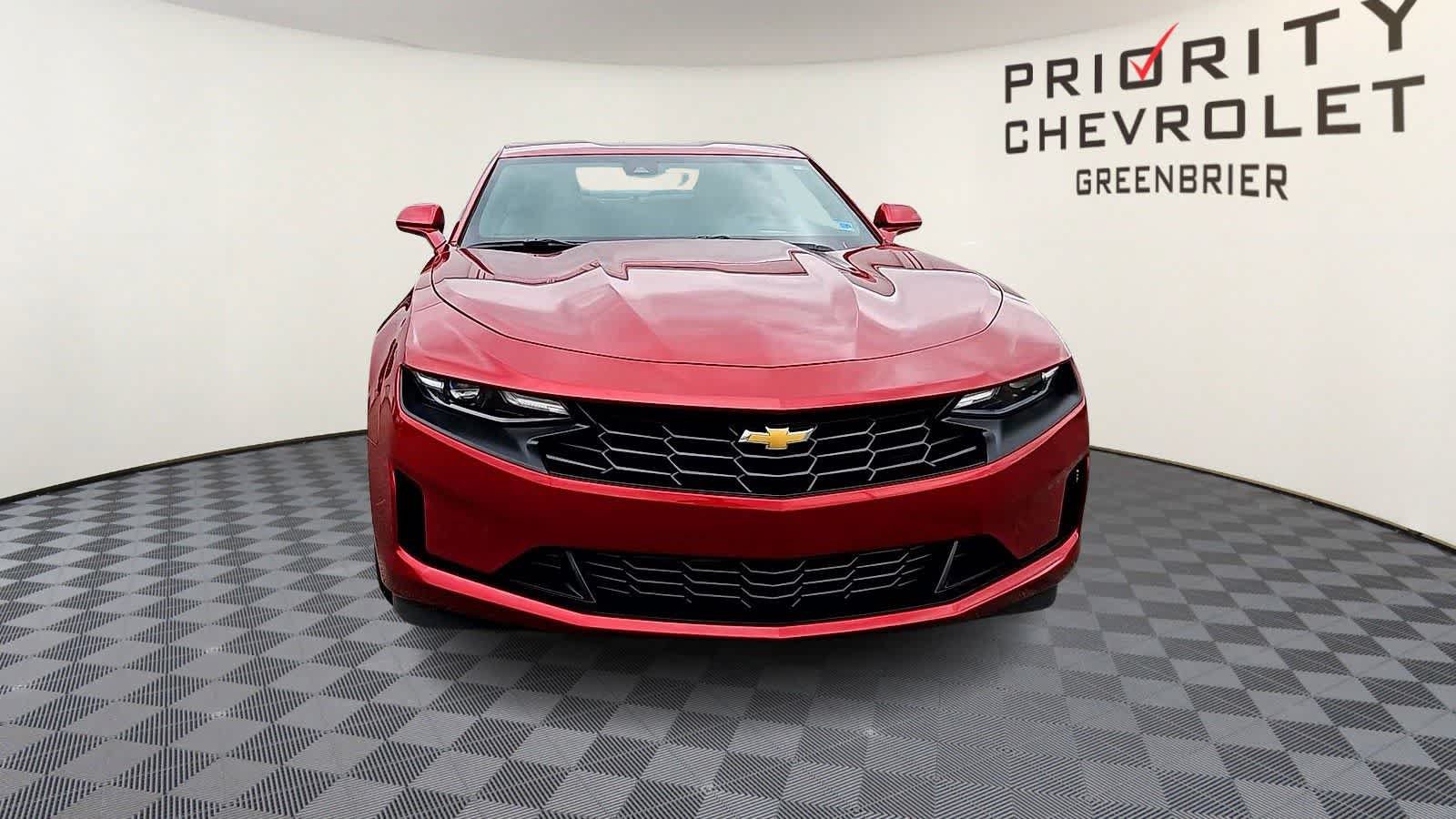 Used 2024 Chevrolet Camaro LT RWD image 3
