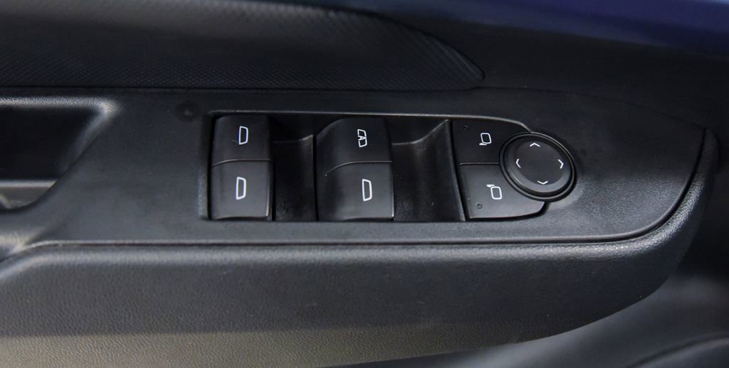 Used 2024 Chevrolet Equinox EV LT FWD image 18