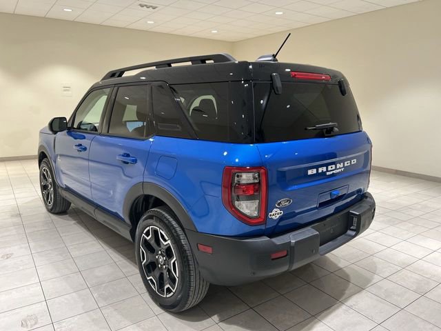 Certified 2025 Ford Bronco Sport Outer Banks w/ Outer Banks Tech Package+ AWD/4WD image 3