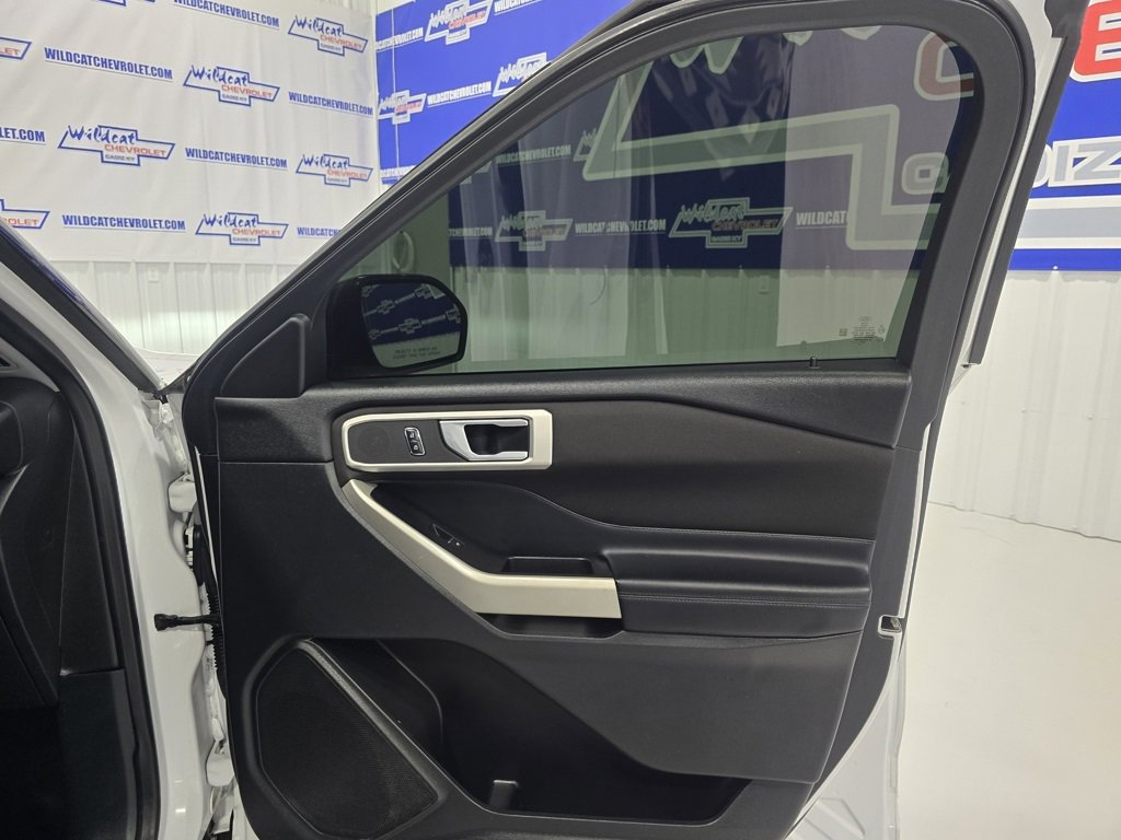 Used 2020 Ford Explorer XLT w/ Comfort Package image 29