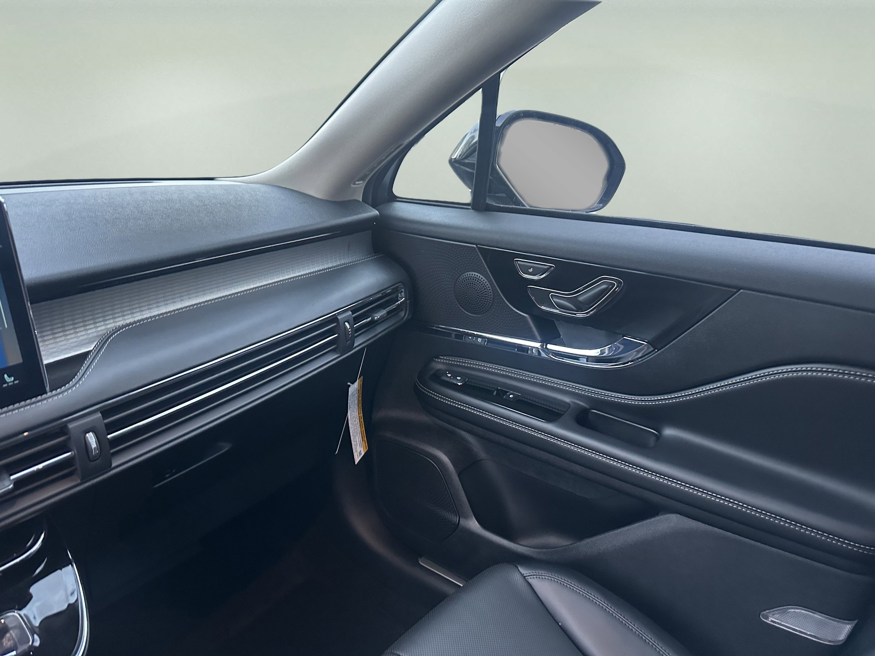 New 2026 Lincoln Corsair Premiere image 16