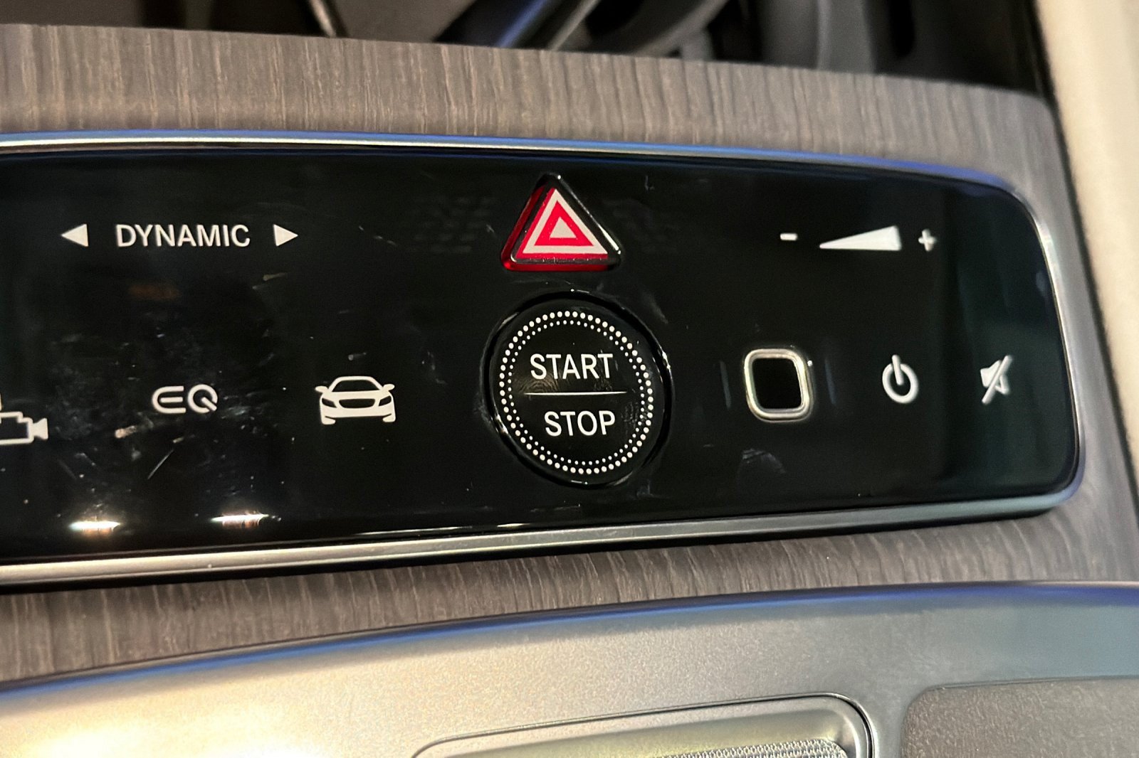 New 2026 Mercedes-Benz EQS 400 4MATIC SUV image 23