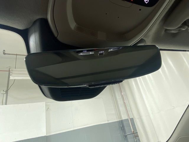 Certified 2025 Volvo XC40 B5 Ultra w/ Protection Package Premier image 27